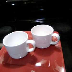 2 Crate&Barrel Cup 10 oz.